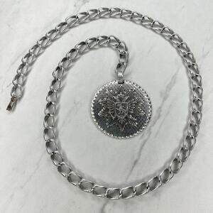 Womens Silver Tone Chain Belt Lion Crest Charm Y2K Festival XS ✨